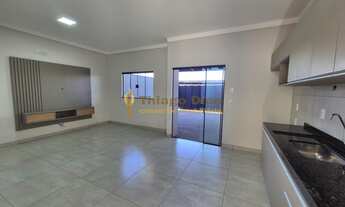 Imagem 3: Casa à venda com 2 dormitórios, 2 vagas em ótima localização no bairro Jardim Pinheiros na