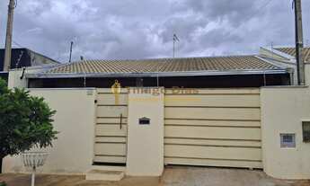 Imagem 3: Casa à venda com garagem coberta para 2 veículos, 2 dormitórios e quintal no Pacaembu na c