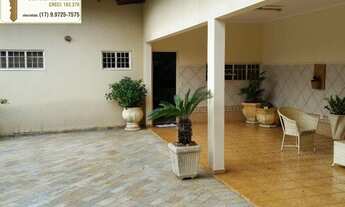 Imagem 5: Casa à venda com 4 dormitórios, 5 vagas na garagem, lazer completo com piscina, churrasque