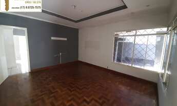 Imagem 5: Casa ampla a venda com ótima oportunidade comercial na região central em Votuporanga/SP