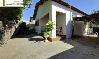 Imagem: Casa á venda com 2 dormitórios e amplo