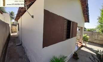 Imagem 2: Casa á venda com 2 dormitórios e amplo terreno com 339 m² no bairro Pozzobon na cidade de