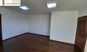 Imagem 6: Apartamento á venda com 3 dormitórios com armários planejados (sendo 1 suíte com closet)