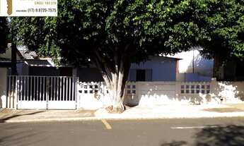 Imagem: Casa á venda na região central de Meridiano/SP