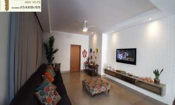 Imagem 5: Casa moderna á venda com 3 suítes, piscina e ampla cozinha gourmet com churrasqueira em no