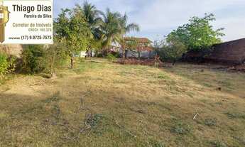 Imagem: Terreno amplo á venda com 750 m² na região