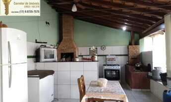 Imagem 4: Casa á venda com 3 dormitórios (sendo 1 suíte), 2 salas, 3 vagas, varanda com churrasqueir