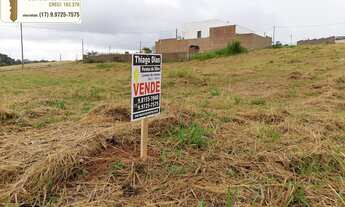 Imagem: Terreno á venda com parcelas (entrada