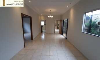 Imagem 3: Casa á venda com 3 dormitórios (sendo 1 suíte), 2 vagas e varanda gourmet com churrasqueir