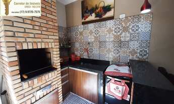 Imagem 4: Casa á venda com 3 dormitórios (sendo 1 suíte), espaço gourmet com churrasqueira e 1 vaga