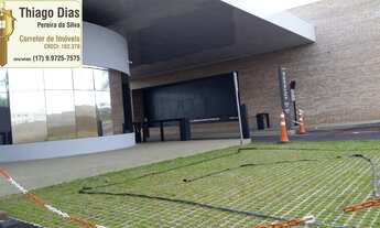 Imagem: Casa moderna em fase de construção, alto