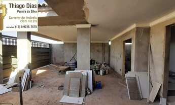 Imagem 3: Casa em fase de construção com projeto moderno á venda em ótima localização na cidade de V