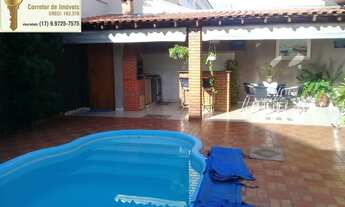 Imagem 4: Casa á venda com 3 dormitórios (1 suíte), piscina, quiosque com churrasqueira em ótima loc