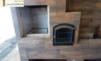 Imagem 6: Casa ampla á venda com 3 suítes e ampla área de lazer com churrasqueira, forno e fogão á l