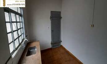 Imagem 5: Casa á venda com 2 dormitórios no bairro Pozzobon na cidade de Votuporanga/SP