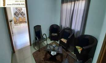 Imagem 2: Casa á venda com 5 dormitórios (sendo 2 suítes), 4 vagas e com churrasqueira em excelente