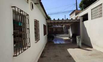 Imagem 3: Casa á venda com 3 dormitórios e edícula com 1 dormitório no bairro Vila América na cidade