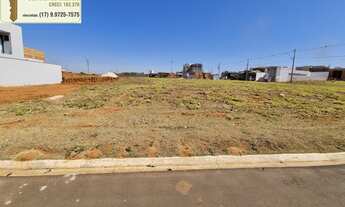 Imagem: Terreno á venda com 242 m² em ótima localização