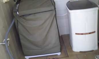 Imagem 4: Casa á venda com 3 dormitórios (sendo 1 suíte), 3 vagas, ampla varanda em ótima localizaçã