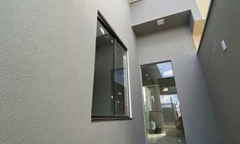 Imagem 4: Casa nova e moderna á venda com 2 dormitórios (sendo 1 suíte), 4 vagas, quintal no bairro