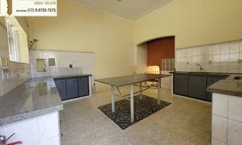 Imagem 4: Casa assobrada de esquina á venda com 4 dormitórios, varanda com churrasqueira, 4 banheiro