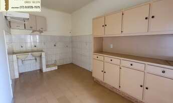 Imagem 6: Casa assobrada de esquina á venda com 4 dormitórios, varanda com churrasqueira, 4 banheiro