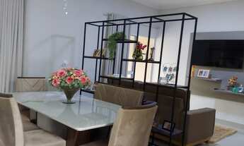 Imagem 3: Casa á venda com 3 dormitórios com armários (sendo 1 suíte com closet), garagem gourmet co