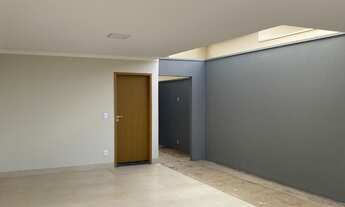 Imagem 2: Casa nova e moderna á venda com 2 dormitórios (sendo 1 suíte), 4 vagas, quintal no bairro