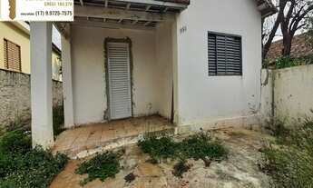 Imagem 3: Casa á venda com amplo terreno no bairro Higienópolis na cidade de Catanduva/SP