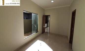 Imagem 3: Casa nova e moderna á venda com 3 dormitórios (1 suíte), cozinha gourmet com churrasqueira