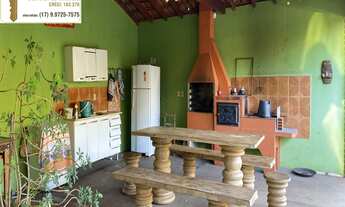 Imagem: Chácara á venda em amplo terreno com piscina