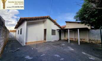 Imagem: Casa á venda com 3 dormitórios, ampla