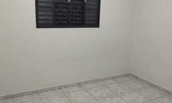 Imagem 2: Apartamento á venda com 2 dormitórios em ótima localização no bairro Jardim Vertoni próxim