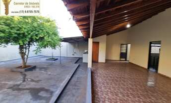 Imagem: Casa á venda com 2 dormitórios, varanda