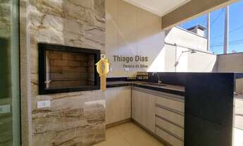 Imagem 2: Casa nova e moderna á venda com 3 dormitórios (sendo 1 suíte com closet), 3 vagas e churra