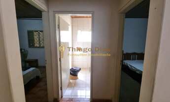 Imagem 6: Casa de esquina com 2 dormitórios, 2 banheiros, varanda com churrasqueira, 3 vaga na garag