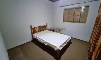 Imagem 7: Casa de esquina com 2 dormitórios, 2 banheiros, varanda com churrasqueira, 3 vaga na garag