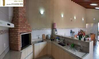 Imagem 1: Casa alto padrão á venda com 4 dormitórios (sendo 2 suítes), 5 vagas, varanda com churrasq