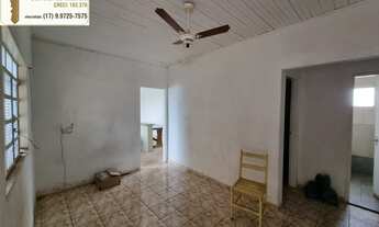 Imagem 7: Casa á venda em ótima localização com 3 dormitórios, amplo espaço na garagem e quintal no