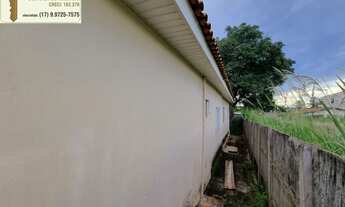 Imagem 5: Casa á venda em ótima localização com 3 dormitórios, amplo espaço na garagem e quintal no