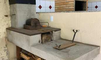 Imagem 7: Casa ampla á venda com 6 dormitórios (sendo 3 suítes), piscina, quiosque com churrasqueira