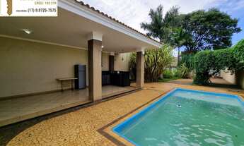 Imagem: Casa ampla com 4 dormitórios, edícula