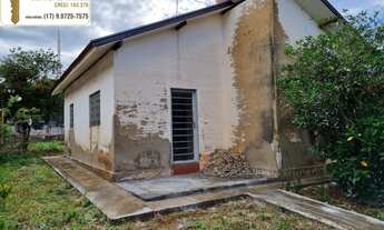 Imagem 3: Casa á venda na região central da cidade de Votuporanga/SP