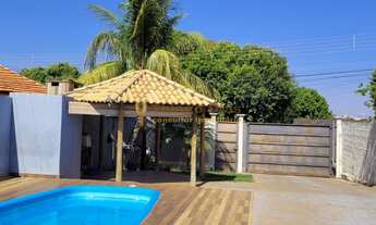 Imagem 6: Casa tipo edícula á venda com 2 dormitórios, piscina e quiosque com churrasqueira no bairr