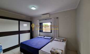 Imagem 6: Casa ampla com 3 dormitórios (sendo 1 suíte) + 2 vagas cobertas e quintal á venda no bairr