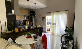 Imagem 3: Casa moderna á venda com 2 dormitórios (sendo 1 suíte), churrasqueira, 2 vagas, no bairro