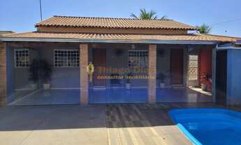 Imagem 3: Casa tipo edícula á venda com 2 dormitórios, piscina e quiosque com churrasqueira no bairr