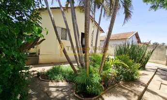 Imagem 3: Casa á venda com 2 dormitórios, amplo quintal no bairro Pozzobon na cidade de Votuporanga