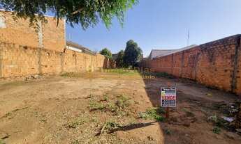 Imagem: Terreno amplo á venda com 357 m² no bairro