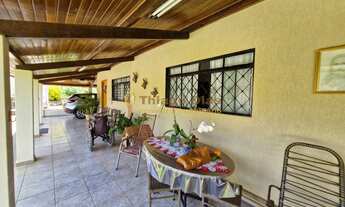 Imagem 4: Chácara ampla á venda com 2 casas, piscina, varanda com churrasqueira, pomar e lazer no ba